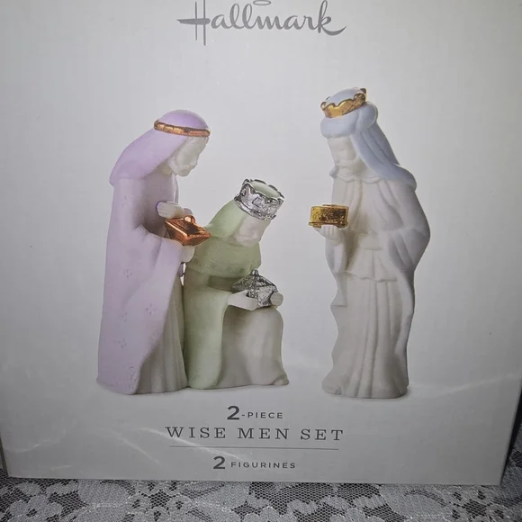 Hallmark Wise Men Set with Purple, Green, and White Robes For Christmas Nativity - Picture 1 of 1
